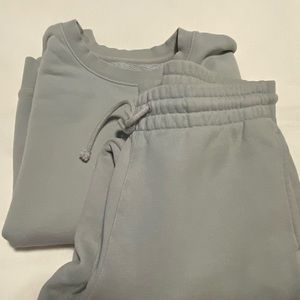 Aritzia, tna, washed blue crew and sweat pant set